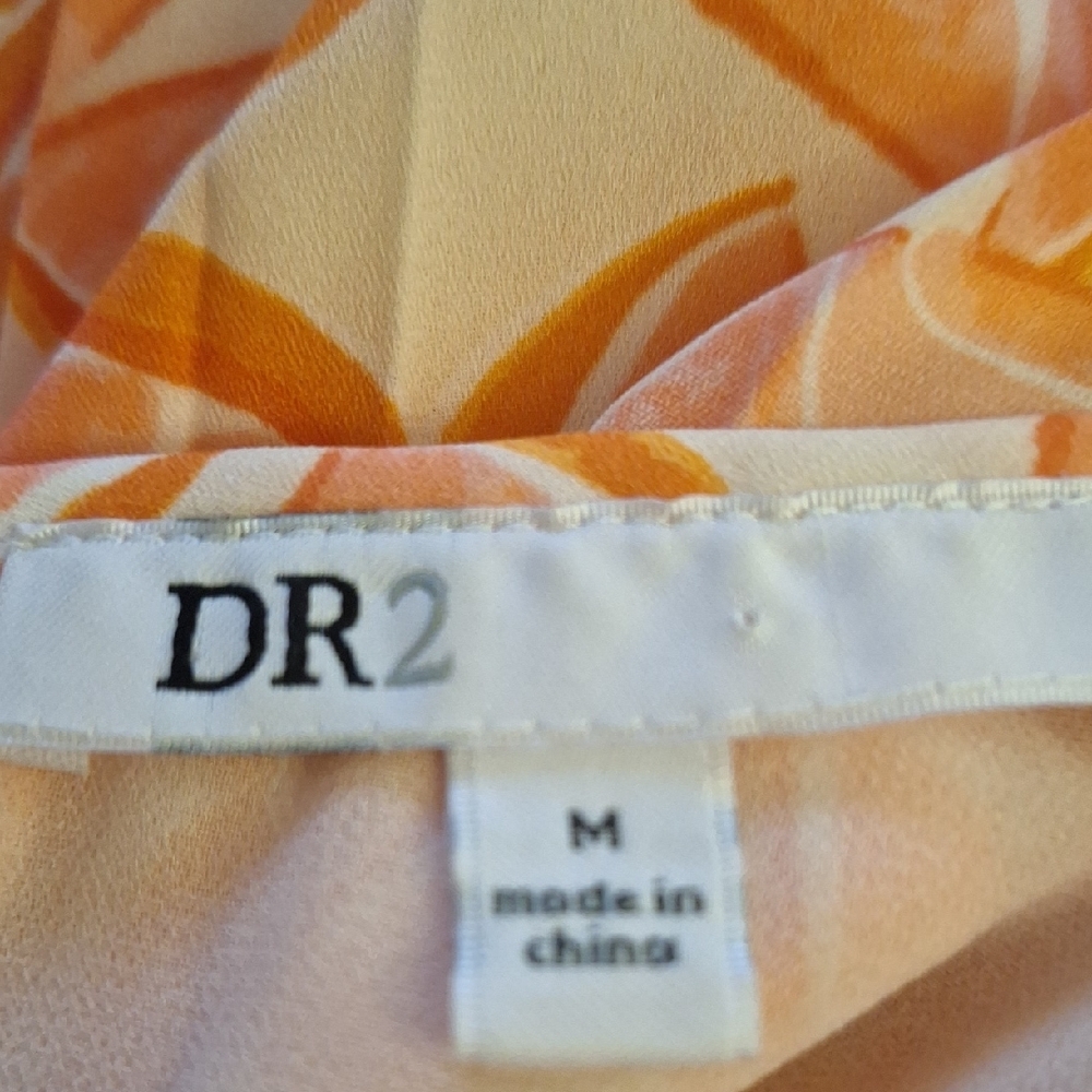 DR2 Orange Slice Pleated Front Ruffle Sleeve Blouse Size Med - Picture 7 of 8